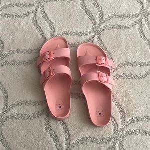 Shade & Shore pink rubber sandals!